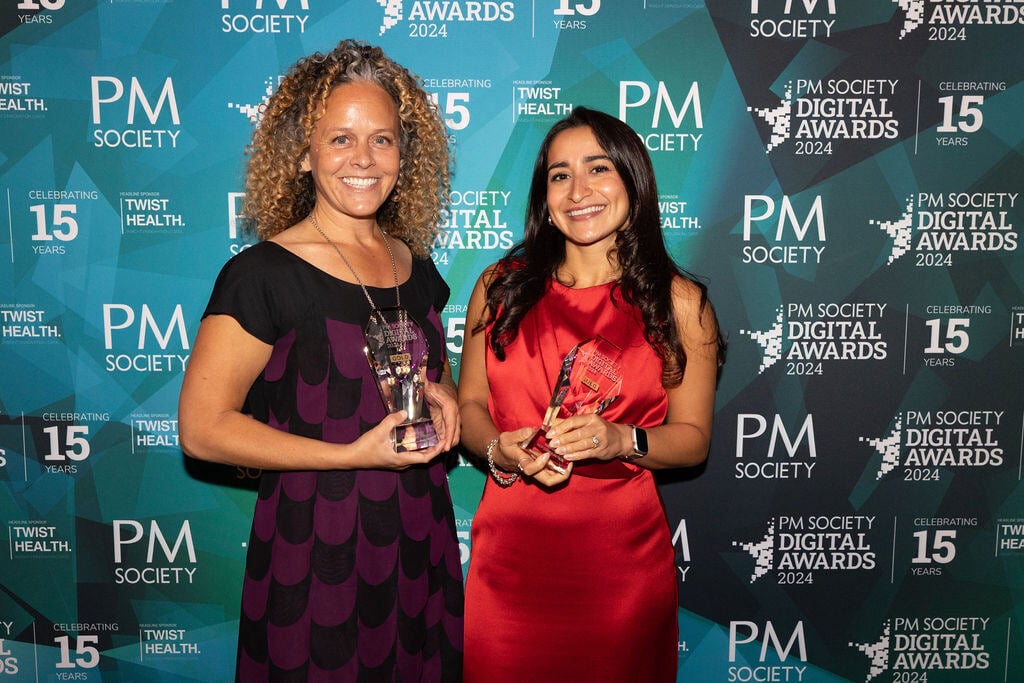 MedShr wins Gold award: Janis Pereira (Chief Operating Officer) and Chloe Fikouhi-Turner (Partnerships Director)